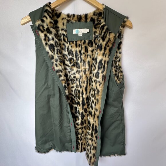 Boden Brentor Parka | Pine / Red / Leopard | Size 6 - Picture 6 of 8